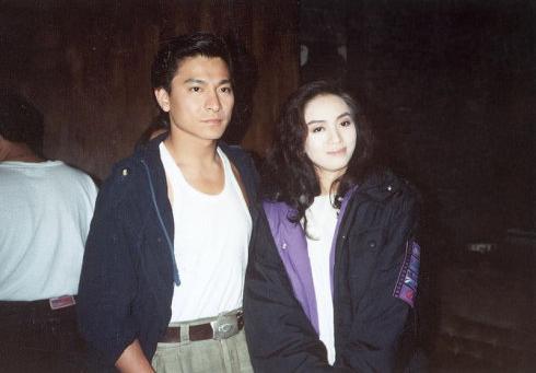 梅艳芳葬礼刘德华哭了,梅艳芳葬礼火化现场刘