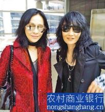 揭秘刘嘉玲张曼玉谁漂亮谁更有钱,张曼玉轻时候照片整容前后对比