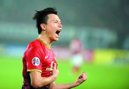 广州恒大郜林老婆家庭背景图及年薪多少,日本