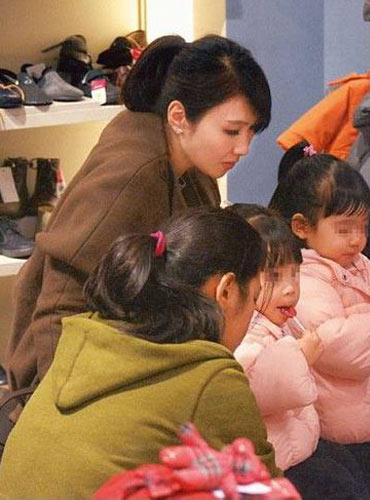 黎姿与3个女儿的照片曝光,黎姿为什么嫁给她老公马廷强个人资料