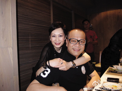 欧阳震华有几个老婆,现任老婆是谁个人简历及家庭背景
