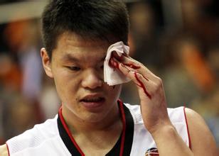 朱芳雨打架_朱芳雨收入