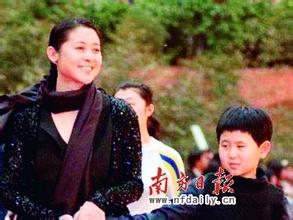 倪萍智障儿子近照图曝光,倪萍老公杨亚洲简历
