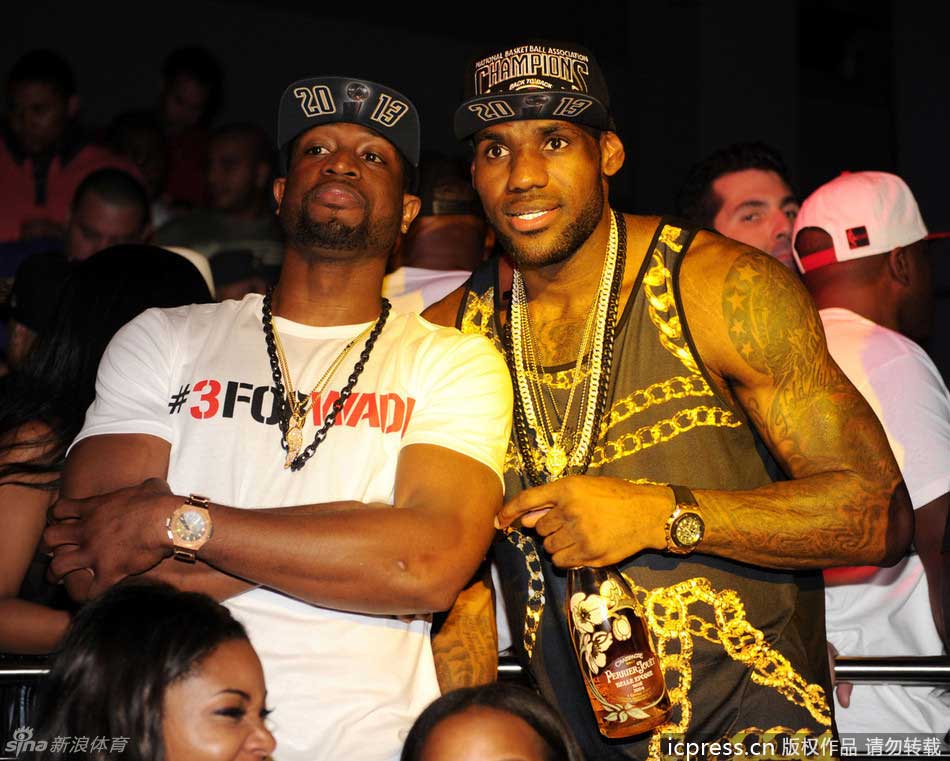 斯自曝回骑士真因真相,詹姆斯回归骑士庆典视