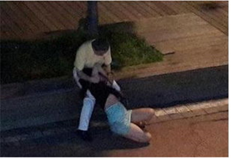 女子喝醉被路人捡便宜非礼视频图,女子喝醉非