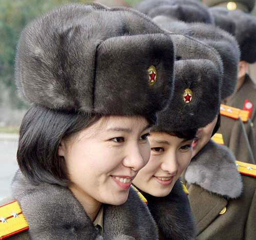 的女成员个人简介照片,牡丹峰乐团演出视频图