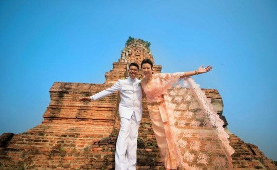 女排冯坤和老公的照片资料 图冯坤与泰国主帅