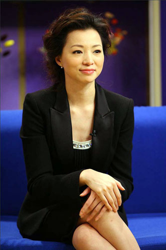 现任丈夫是谁?揭秘央视主持人董卿个人简历资