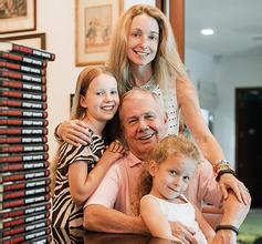 吉姆罗杰斯的妻子照片,揭秘吉姆罗杰斯个人简历资料及身价背景(2)