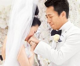 汪小菲为什么不娶张雨绮娶大s,汪小菲扇大s耳光真相揭秘