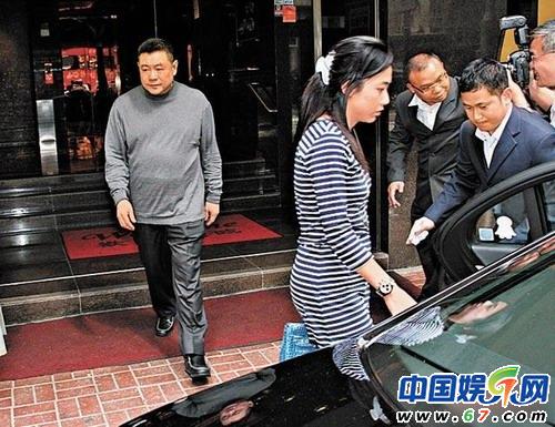 刘銮雄为什么爱甘比真相照片,2015刘銮雄甘比近况最新消息_免费QQ乐园