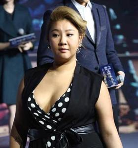 沈殿霞郑少秋女儿郑欣宜男友是谁,郑欣宜减肥前后的照片(2)