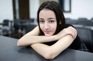 迪丽热巴是陈伟霆女友吗图片,迪丽热巴性感浴照整容前后照片