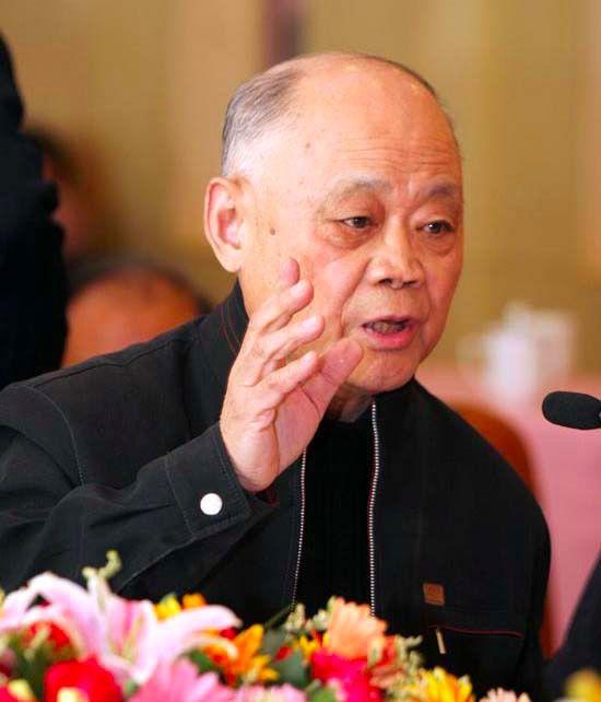 周星驰美人鱼电影免费观看, 黄式宪评美人鱼败