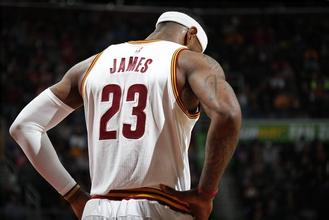 皇在骑士队的年薪是多少,nba詹姆斯最新消息图