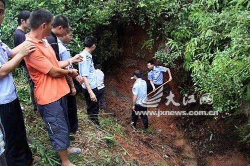 男子在家杀害上高三亲生女儿，嫌犯马志强逃跑半月安徽落网(2)