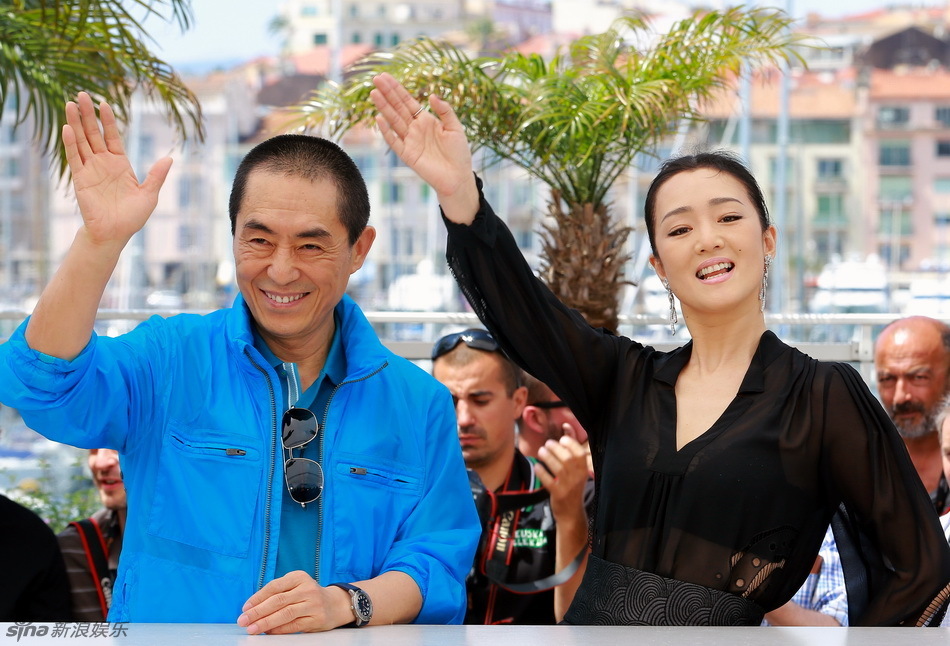 张艺谋与巩俐的女儿照片,揭秘张艺谋没娶巩俐的真正原因