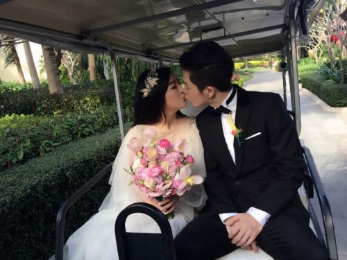 王栎鑫吴雅婷结婚视频,揭秘王栎鑫老婆吴雅婷个人资料身家背景