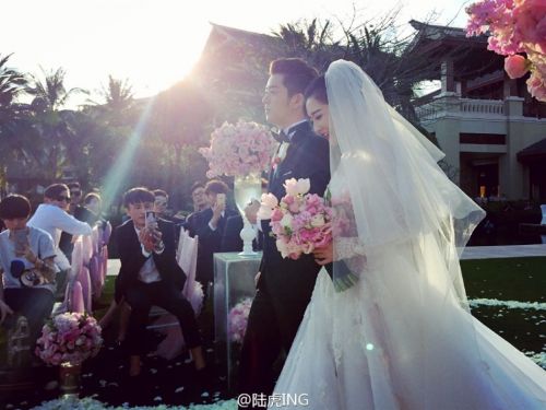 王栎鑫吴雅婷结婚视频,揭秘王栎鑫老婆吴雅婷个人资料身家背景