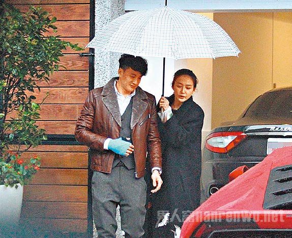 何润东妻子老婆照片,揭秘何润东妻子Peggy个人资料及家庭背景