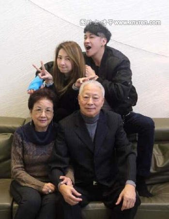 ��������������Ƭ,���غ�������Peggy�������ϼ���ͥ����(2)