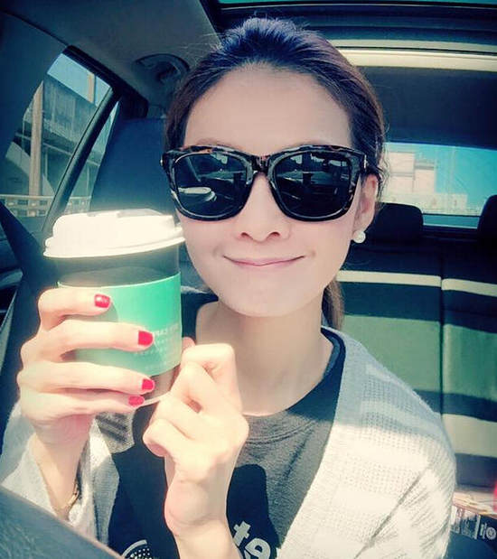 ��������������Ƭ,���غ�������Peggy�������ϼ���ͥ����(2)