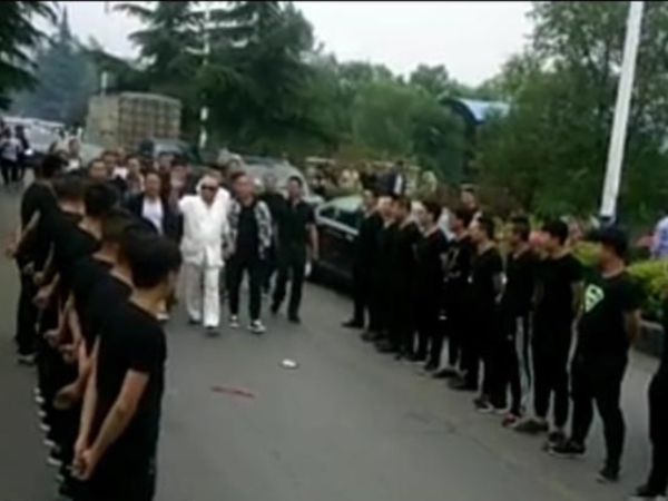 山西黑老大高调出狱视频图片,黑老大程幼泽个