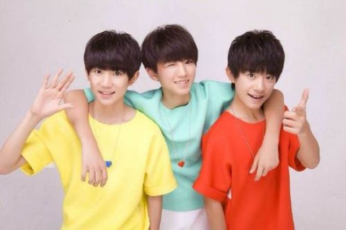 tfboys王源女朋友接吻照,揭秘tfboys王源个人简历资料及家庭背景