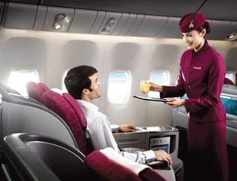 空姐给男乘客服务视频,揭秘空姐不为人知的特