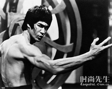 李小龙死后美国降半旗是真的吗,李小龙在美国