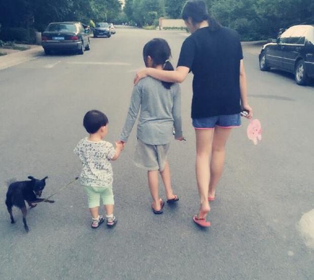 黄磊两个女儿照片图,黄磊老婆孙莉家庭背景资料大揭秘