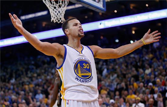 库里或成近十年最恐怖mvp,库里单场12记三分绝杀雷霆视频(2)