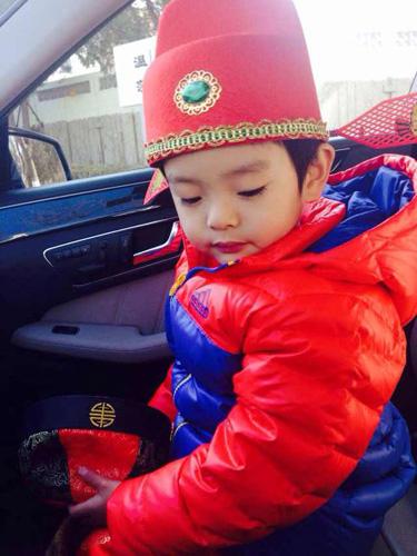 杨童舒和老公的结婚照,杨童舒老公是谁个人资