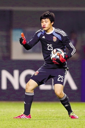 高洪波为何重用曾诚弃王大雷,揭秘王大雷和曾