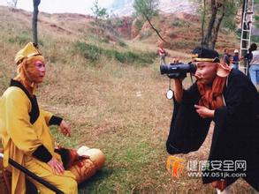 六小龄童再被死亡已报案举报,谣传六小龄童已经去世死亡现场图片(2)
