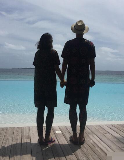 吴莎遭诽谤刘翔护妻微博照片曝光,刘翔疑似求婚吴莎视频