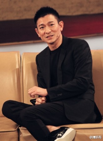 刘德华双胞胎女儿曝光,揭秘刘德华和妻子朱丽倩近照及最新消息