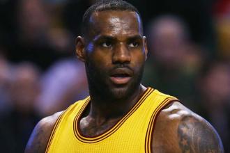 nba詹姆斯退役要买下骑士队吗,小皇帝詹姆斯什么时候退役最新消息(2)