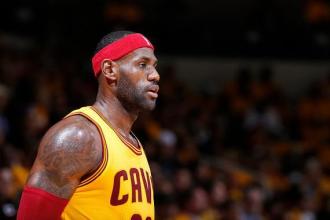 nba詹姆斯退役要买下骑士队吗,小皇帝詹姆斯什么时候退役最新消息(2)