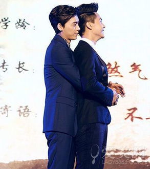李易峰和陈伟霆亲吻照曝光,揭秘陈伟霆现在的女友是谁