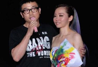 张靓颖为什么喜欢冯轲,揭秘超女张靓颖的老公冯轲家庭背景