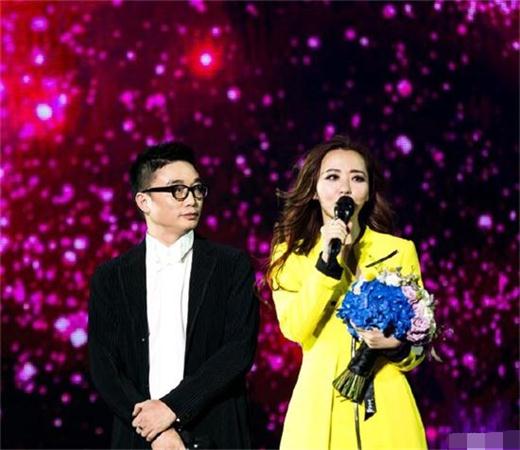 张靓颖冯轲结婚是真的吗,揭秘冯轲和张靓颖差多少岁及最新消息