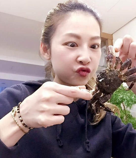 何润东新婚后会“旧相好”照片,揭秘何润东比他老婆Peggy大几岁