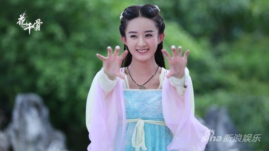 赵丽颖清纯初中毕业照曝光,揭秘赵丽颖出道经历及家庭背景