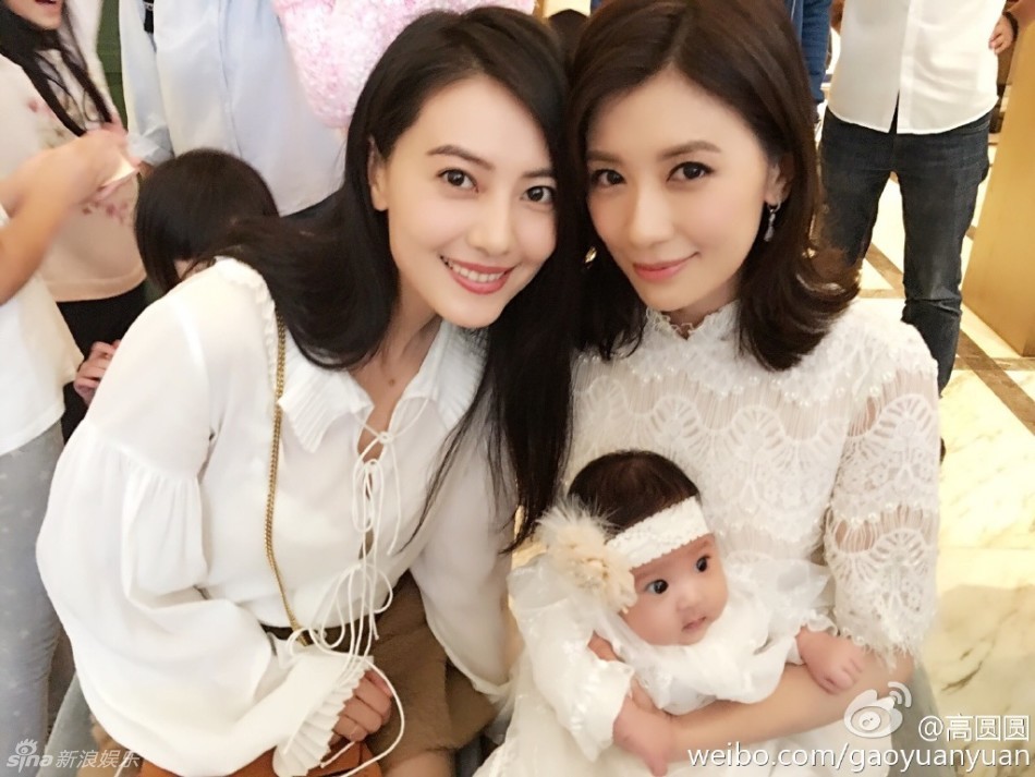 高圆圆发文疑怀孕,揭清嘴女孩到全民女神的转变及怀孕大肚照