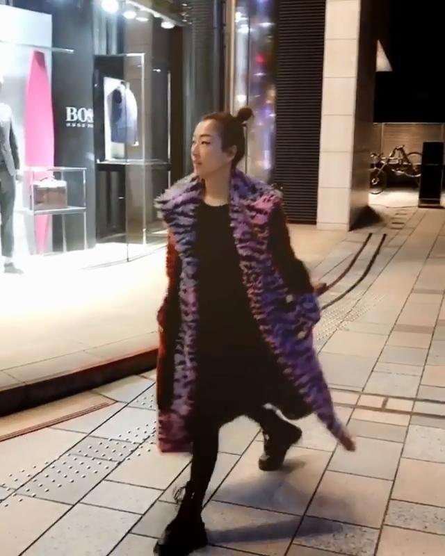 郑秀文和老公许志安同游日本大秀恩爱,揭郑秀文许志安之间的故事