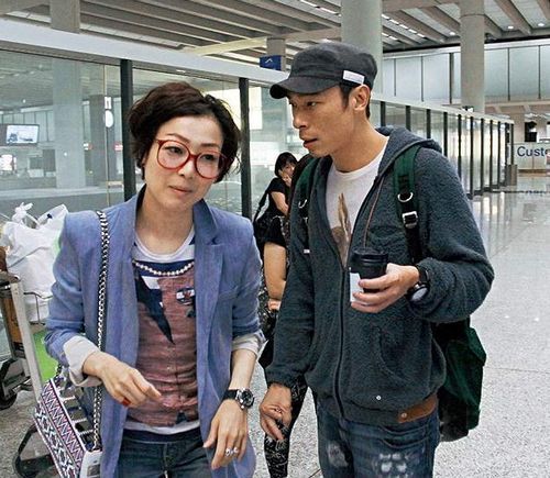 郑秀文和老公许志安同游日本大秀恩爱,揭郑秀文许志安之间的故事