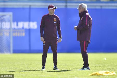 里皮带国足战武汉卓尔比赛结果视频,中国男足