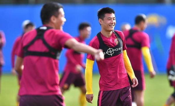 中国男足对战卡塔尔比赛时间视频,中国男足里