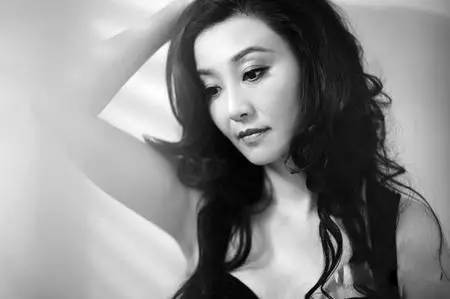 徐帆为何不敢给冯小刚生孩子,揭秘冯小刚徐帆不生孩子的惊人内幕